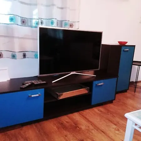 بيت للعطل Domek Nad Samym Jeziorem Z Molo, Jezioro, Las ووكتا