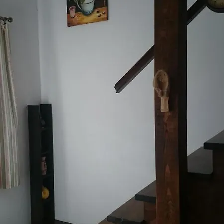 Domek Nad Samym Jeziorem Z Molo, Jezioro, Las ووكتا